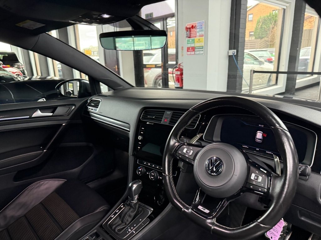 Used Volkswagen Golf 2017 for sale - 77681147: Photo 36