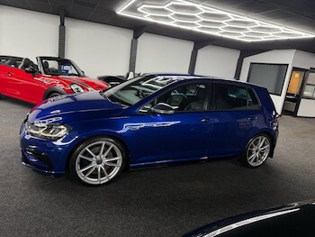 Used Volkswagen Golf 2017 for sale - 77681147: Photo