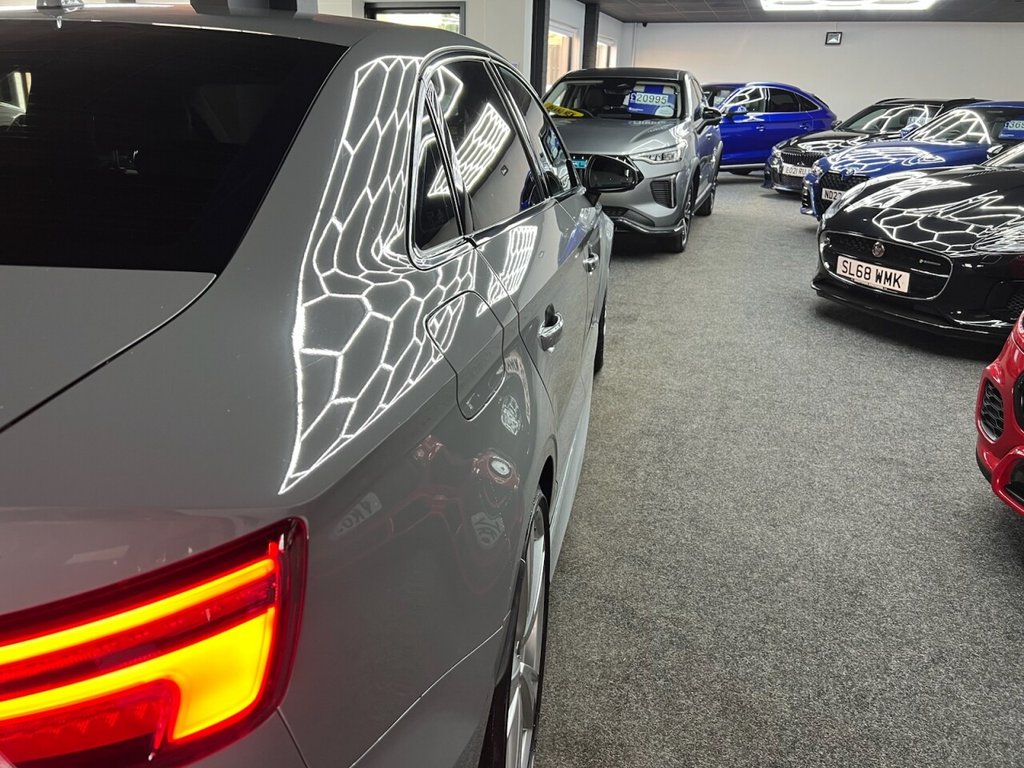 Used Audi RS3 2018 for sale - 78145197: Photo 13