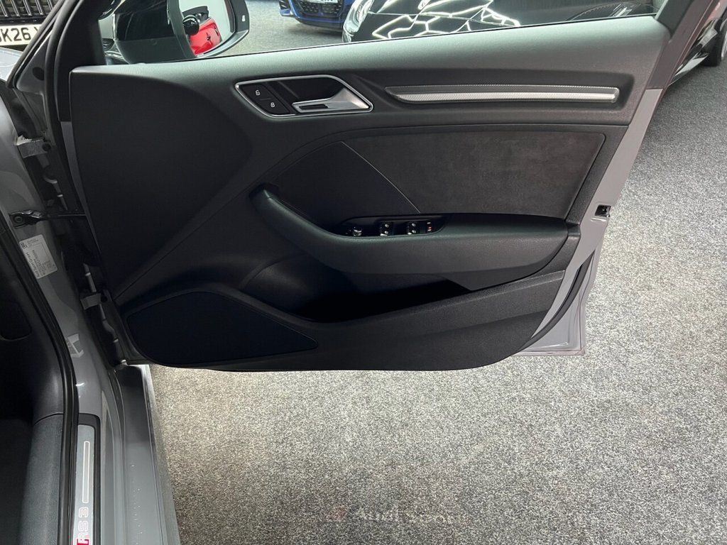 Used Audi RS3 2018 for sale - 78145197: Photo 34