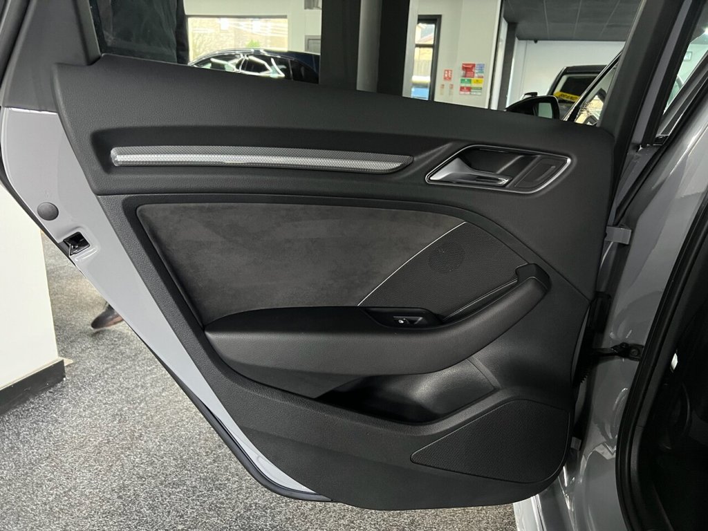 Used Audi RS3 2018 for sale - 78145197: Photo 44