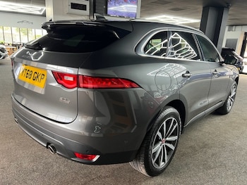 Used Jaguar F-Pace 2018 for sale - 78030728: Photo