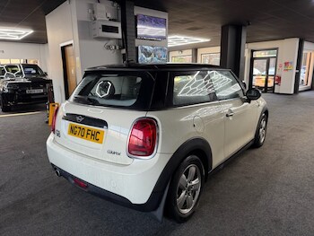 Used MINI Hatch 2021 for sale - 77212436: Photo
