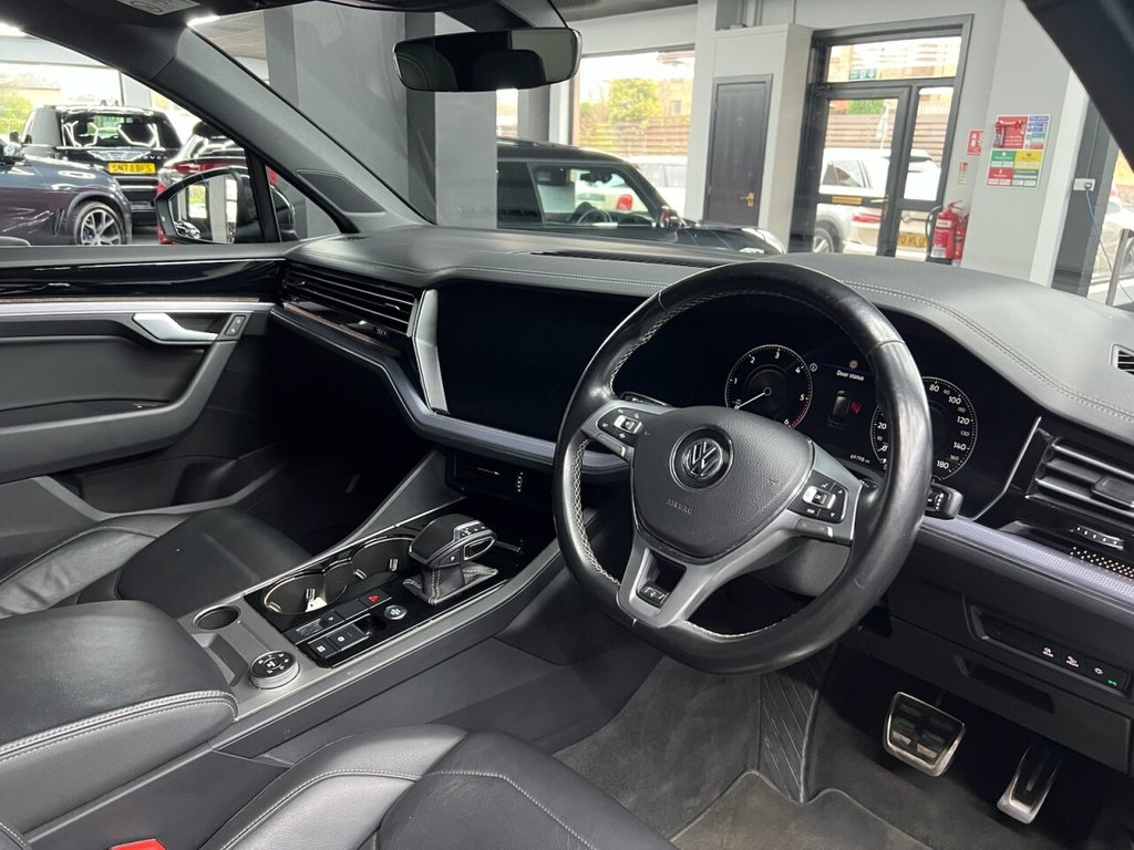 Used Volkswagen Touareg 2018 for sale - 77667264: Photo 37