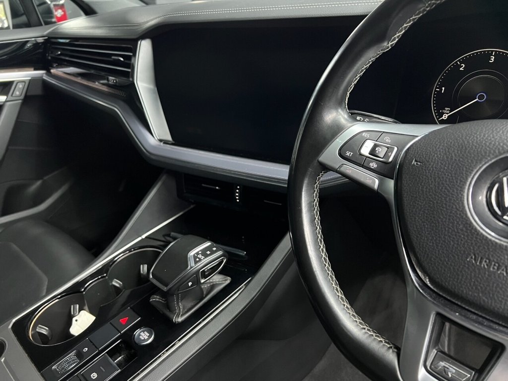 Used Volkswagen Touareg 2018 for sale - 77667264: Photo 38