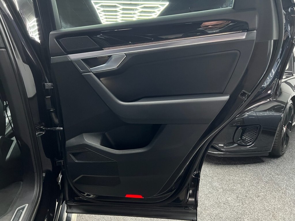 Used Volkswagen Touareg 2018 for sale - 77667264: Photo 39