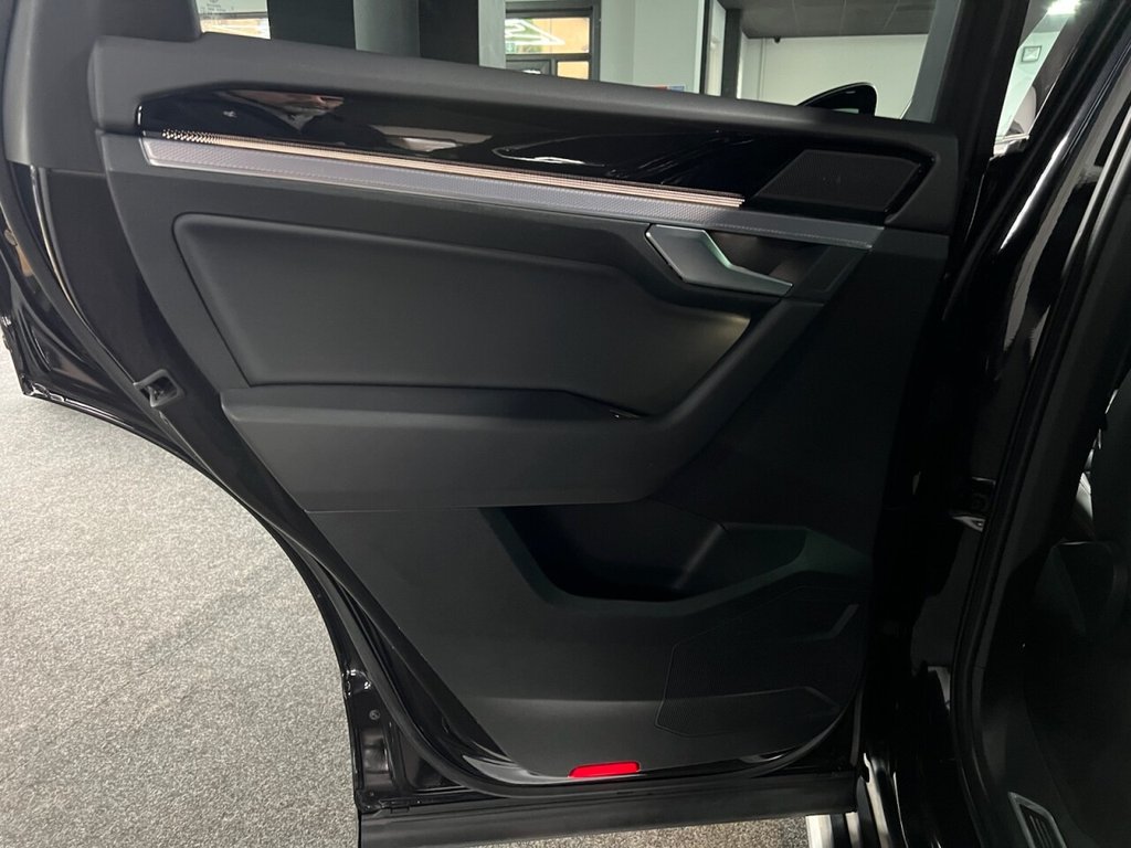 Used Volkswagen Touareg 2018 for sale - 77667264: Photo 42