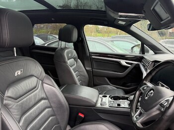 Used Volkswagen Touareg 2018 for sale - 77667264: Photo