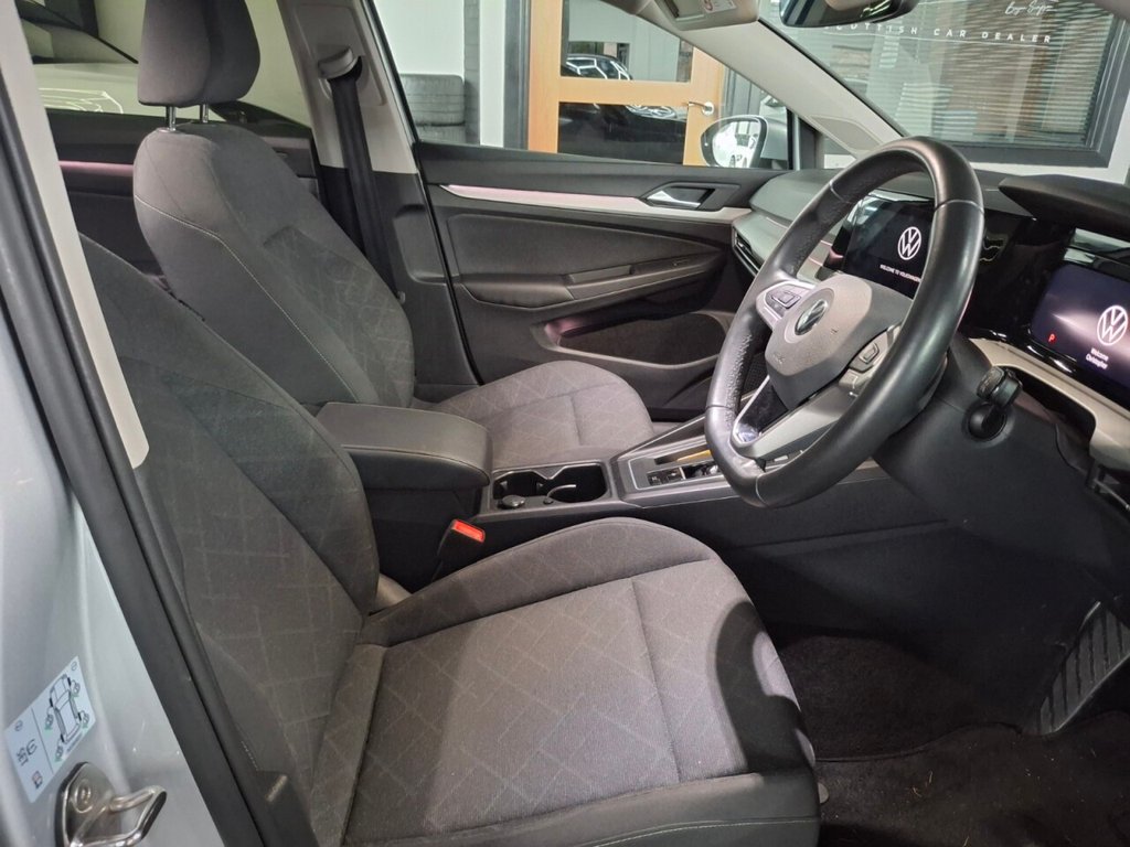 Used Volkswagen Golf 2023 for sale - 76934462: Photo 5