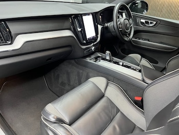 Used Volvo XC60 2022 for sale - 79256918: Photo