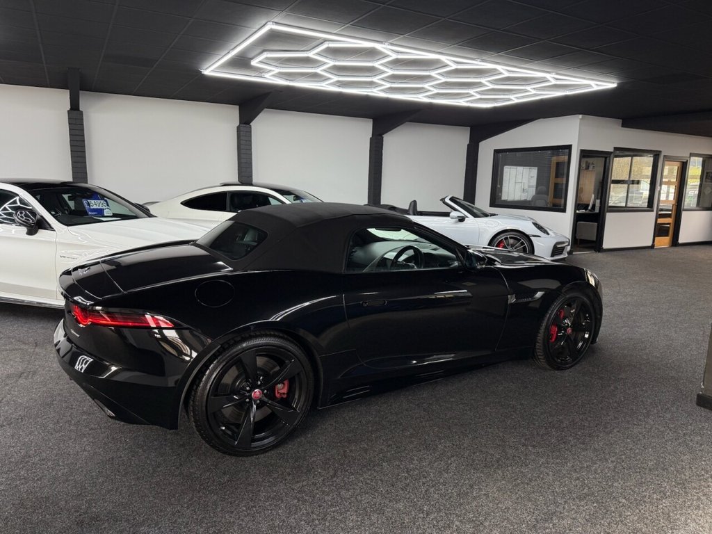 Used Jaguar F-Type 2018 for sale - 76386431: Photo 16