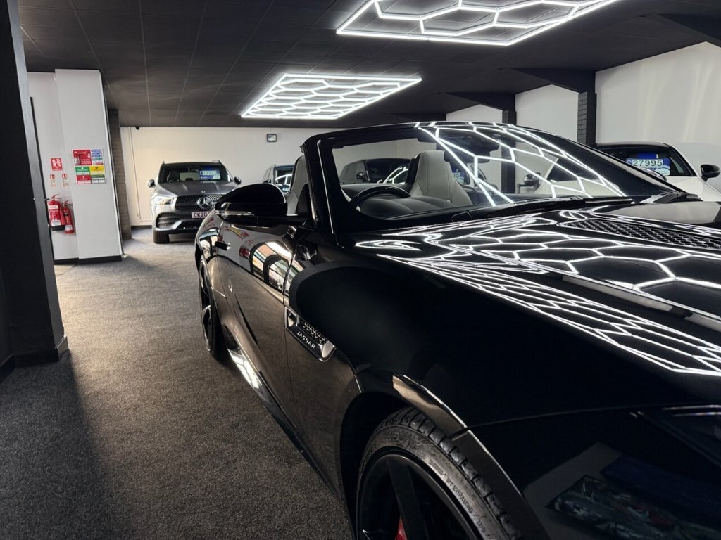 Used Jaguar F-Type 2018 for sale - 76386431: Photo 19