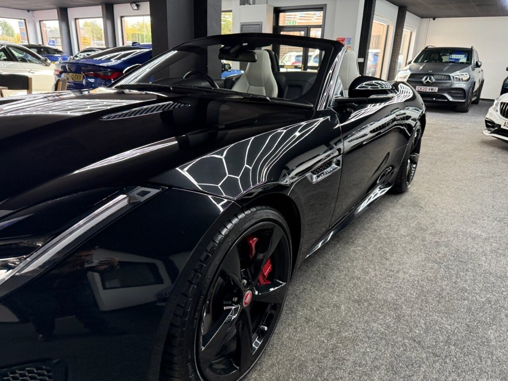Used Jaguar F-Type 2018 for sale - 76386431: Photo 26