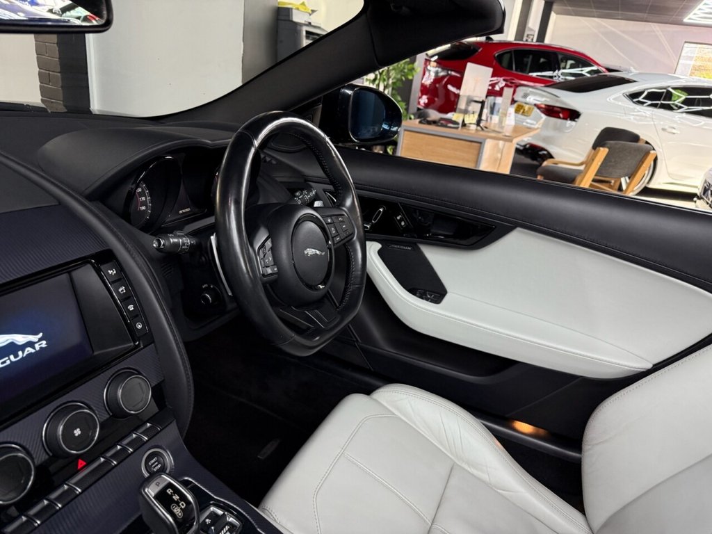 Used Jaguar F-Type 2018 for sale - 76386431: Photo 33