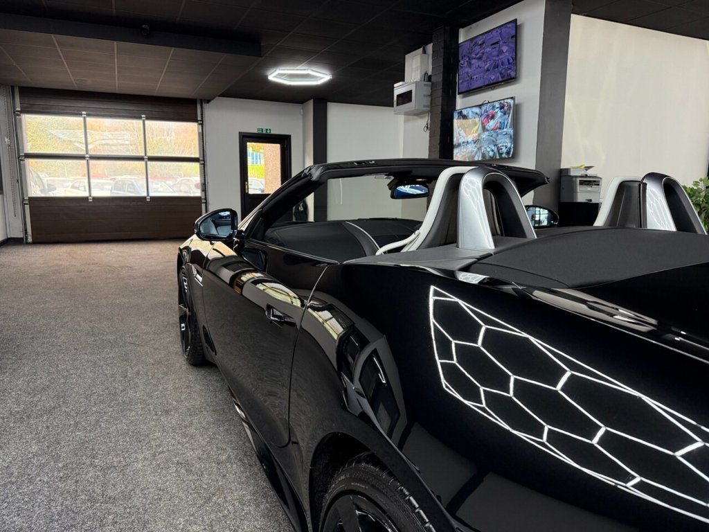 Used Jaguar F-Type 2018 for sale - 76386431: Photo 6