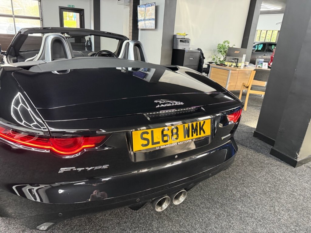 Used Jaguar F-Type 2018 for sale - 76386431: Photo 9