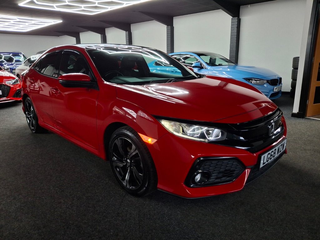 Used Honda Civic 2018 for sale - 76642796: Photo 17