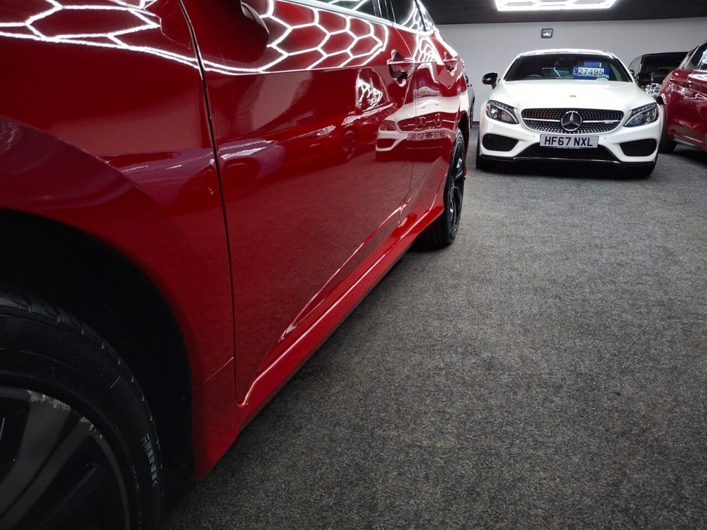 Used Honda Civic 2018 for sale - 76642796: Photo 22