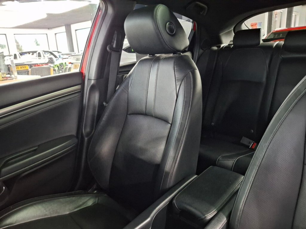 Used Honda Civic 2018 for sale - 76642796: Photo 26