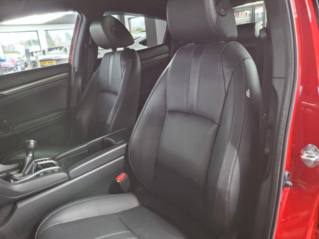 Used Honda Civic 2018 for sale - 76642796: Photo 27