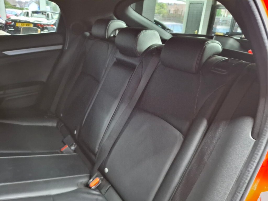 Used Honda Civic 2018 for sale - 76642796: Photo 39