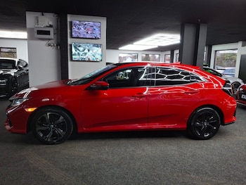 Used Honda Civic 2018 for sale - 76642796: Photo
