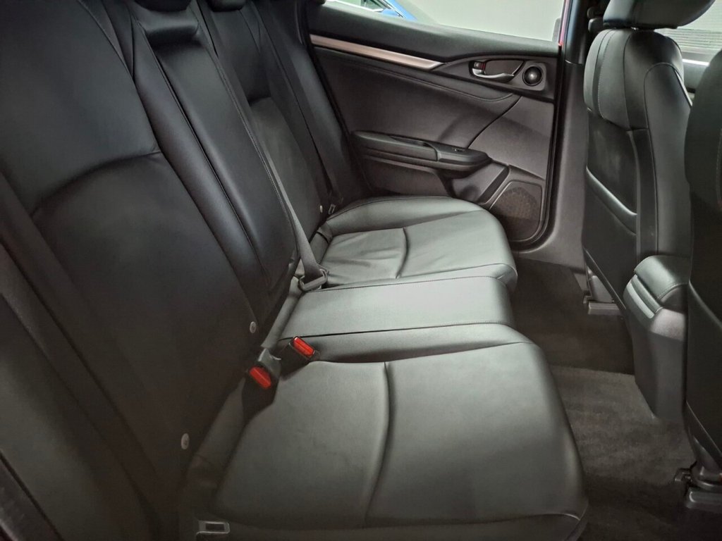 Used Honda Civic 2018 for sale - 76642796: Photo 41