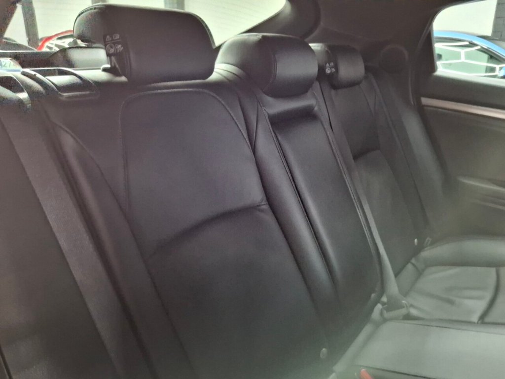 Used Honda Civic 2018 for sale - 76642796: Photo 42