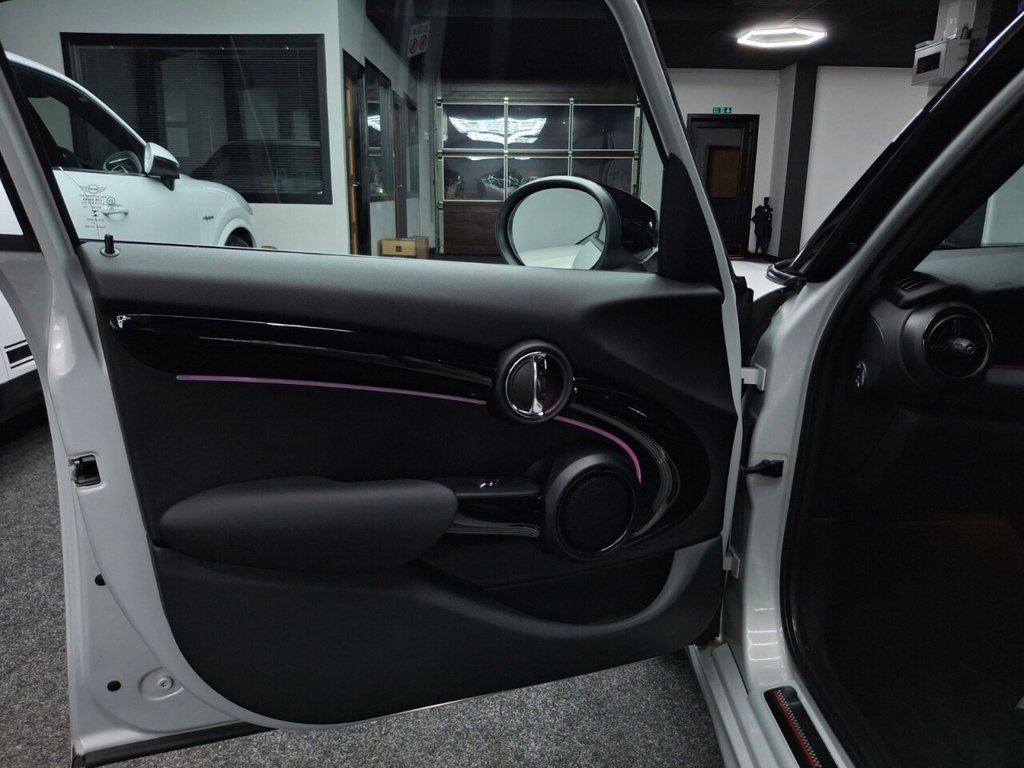 Used MINI Hatch 2021 for sale - 76934501: Photo 25