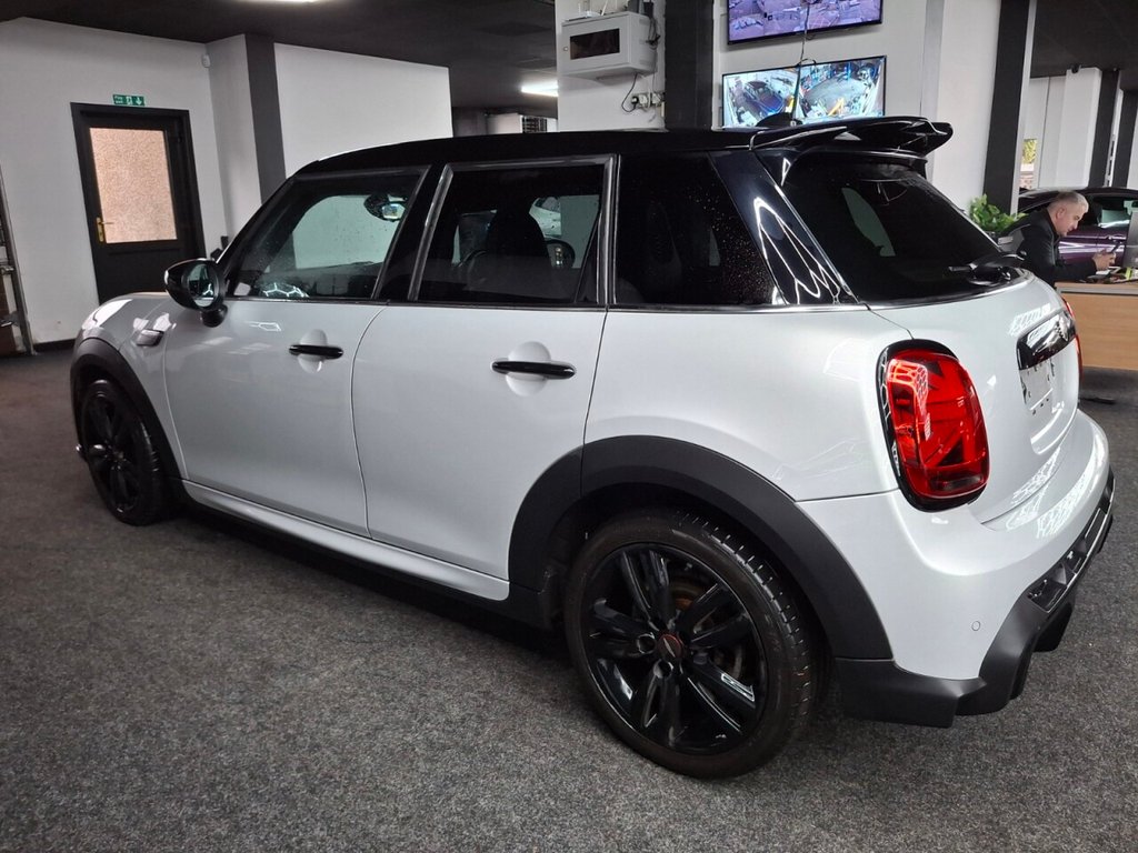 Used MINI Hatch 2021 for sale - 76934501: Photo 3