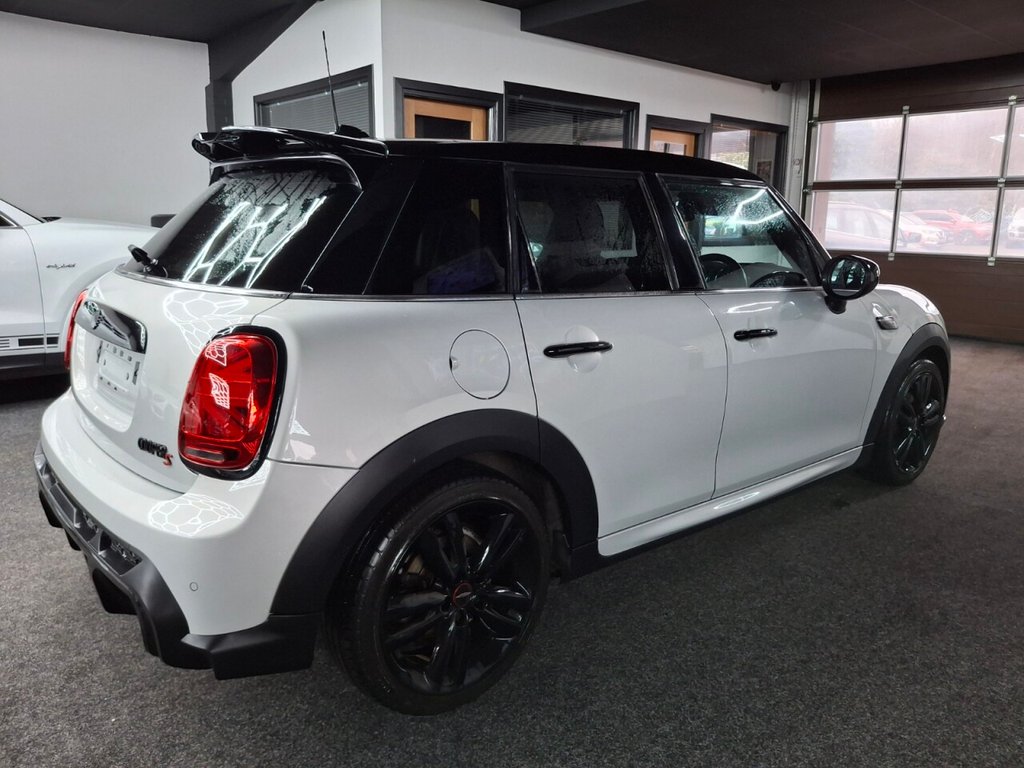 Used MINI Hatch 2021 for sale - 76934501: Photo 4