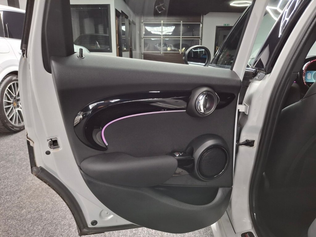 Used MINI Hatch 2021 for sale - 76934501: Photo 41