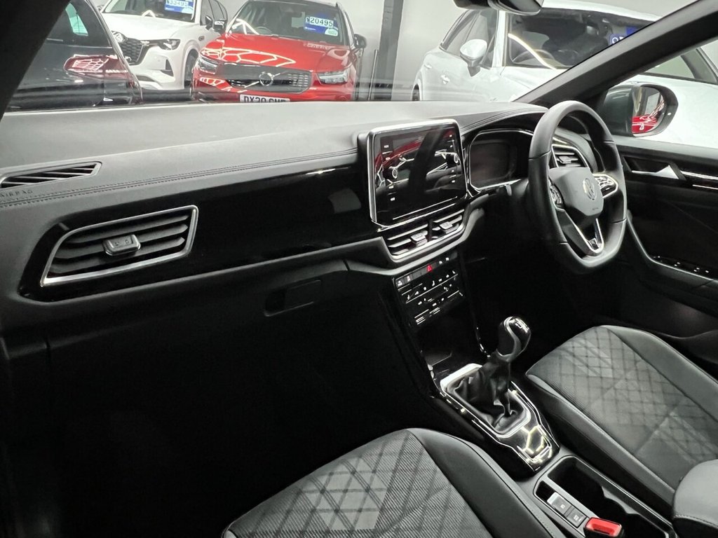 Used Volkswagen T-Roc 2022 for sale - 77133273: Photo 30