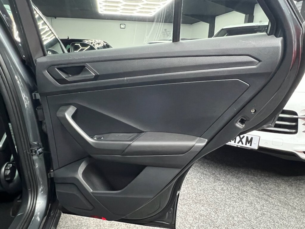 Used Volkswagen T-Roc 2022 for sale - 77133273: Photo 39