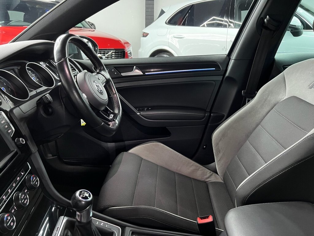 Used Volkswagen Golf 2017 for sale - 77341549: Photo 27