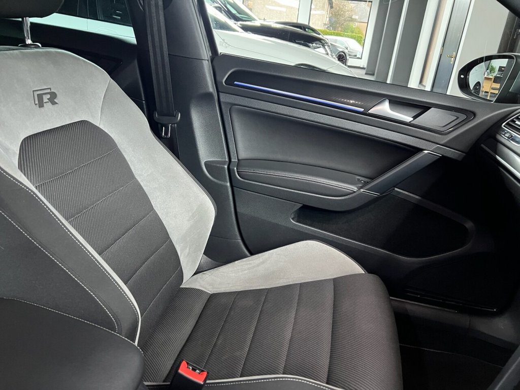 Used Volkswagen Golf 2017 for sale - 77341549: Photo 34