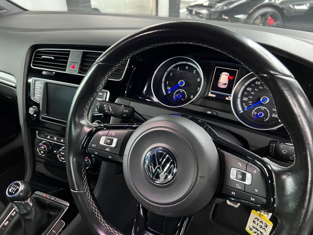 Used Volkswagen Golf 2017 for sale - 77341549: Photo 38