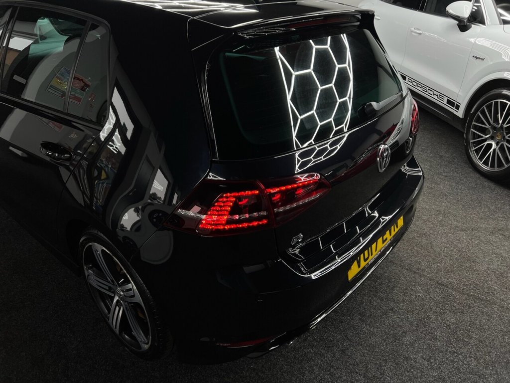 Used Volkswagen Golf 2017 for sale - 77341549: Photo 9