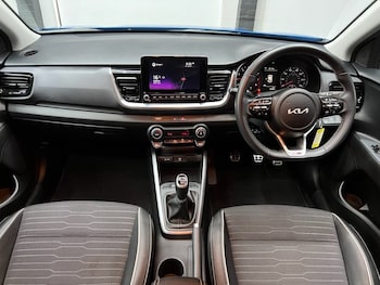 Used Kia Stonic 2022 for sale - 79114313: Photo