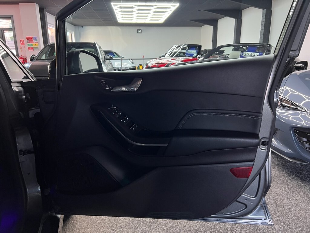 Used Ford Fiesta 2019 for sale - 77734013: Photo 32