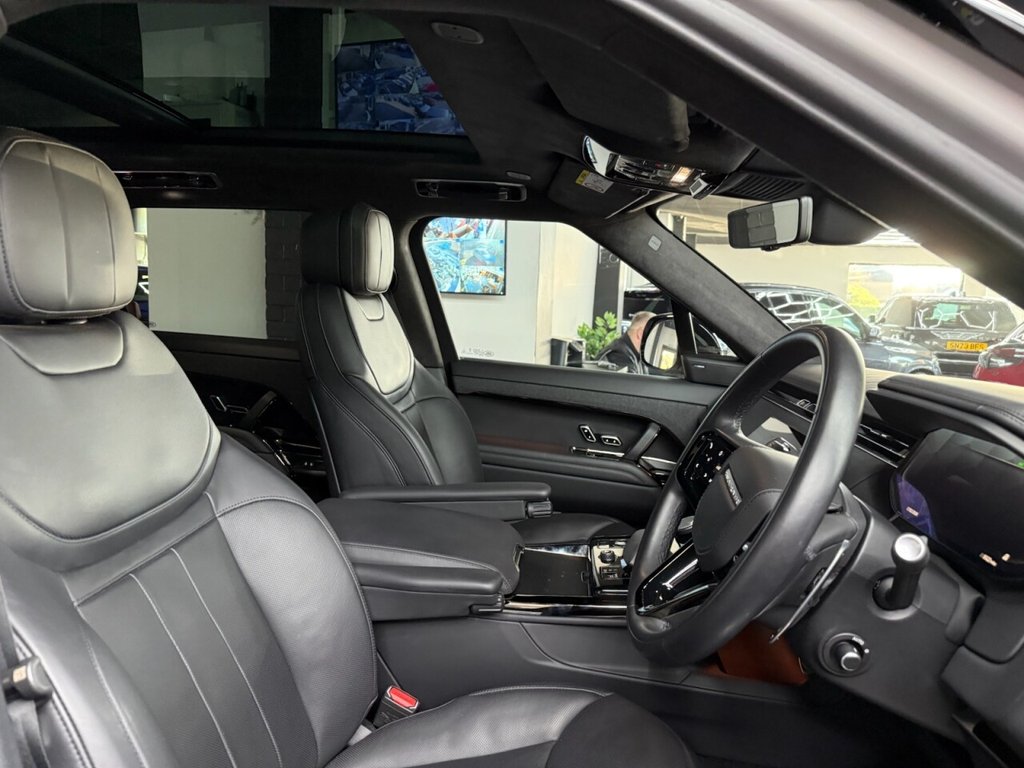 Used Land Rover Range Rover Sport 2023 for sale - 77547329: Photo 32