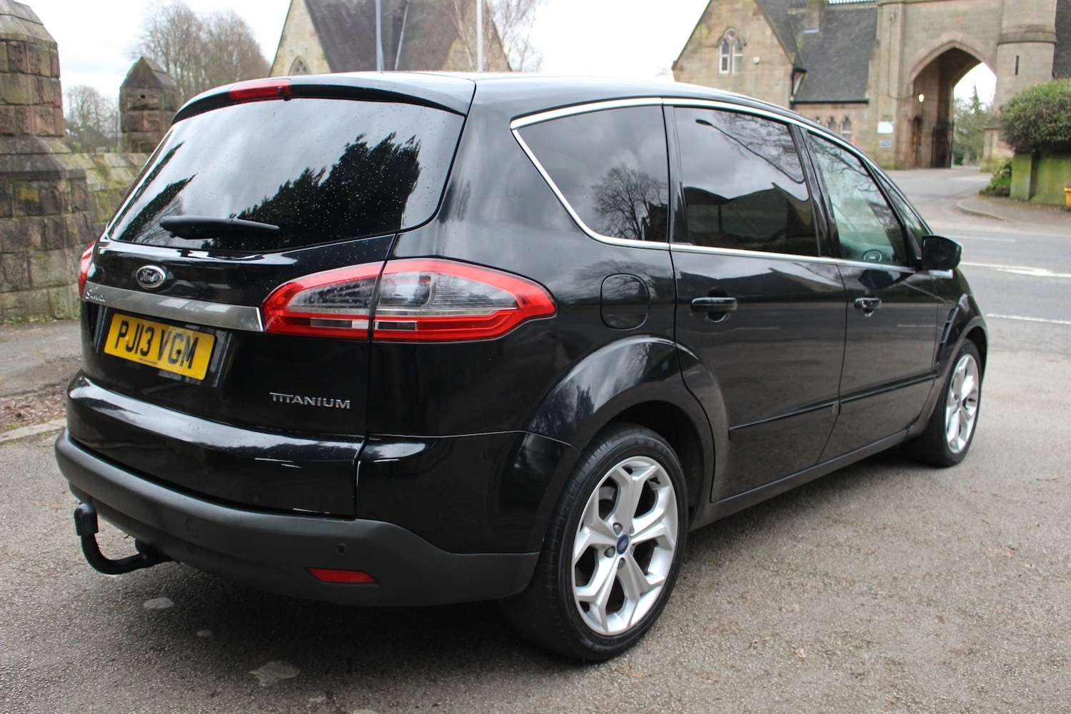 Used Ford S-Max 2013 for sale - 77707275: Photo 3