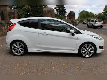 Used Ford Fiesta 2016 for sale - 79439176: Photo