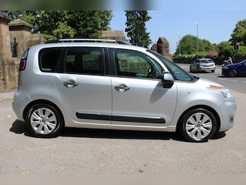 Used Citroen C3 Picasso 2010 for sale - 79010786: Photo