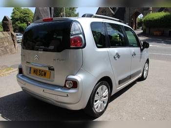 Used Citroen C3 Picasso 2010 for sale - 79010786: Photo