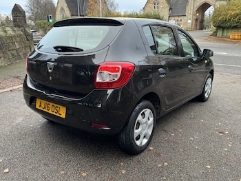 Used Dacia Sandero 2016 for sale - 76725684: Photo