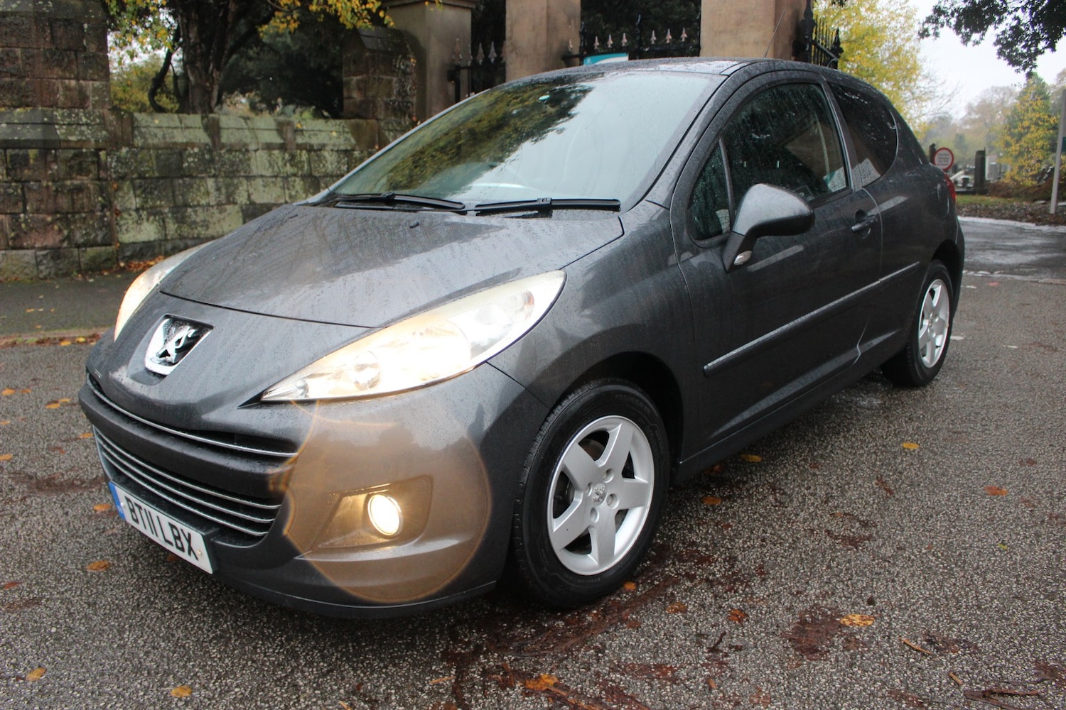 Used Peugeot 207 2011 for sale - 76725760: Photo 7
