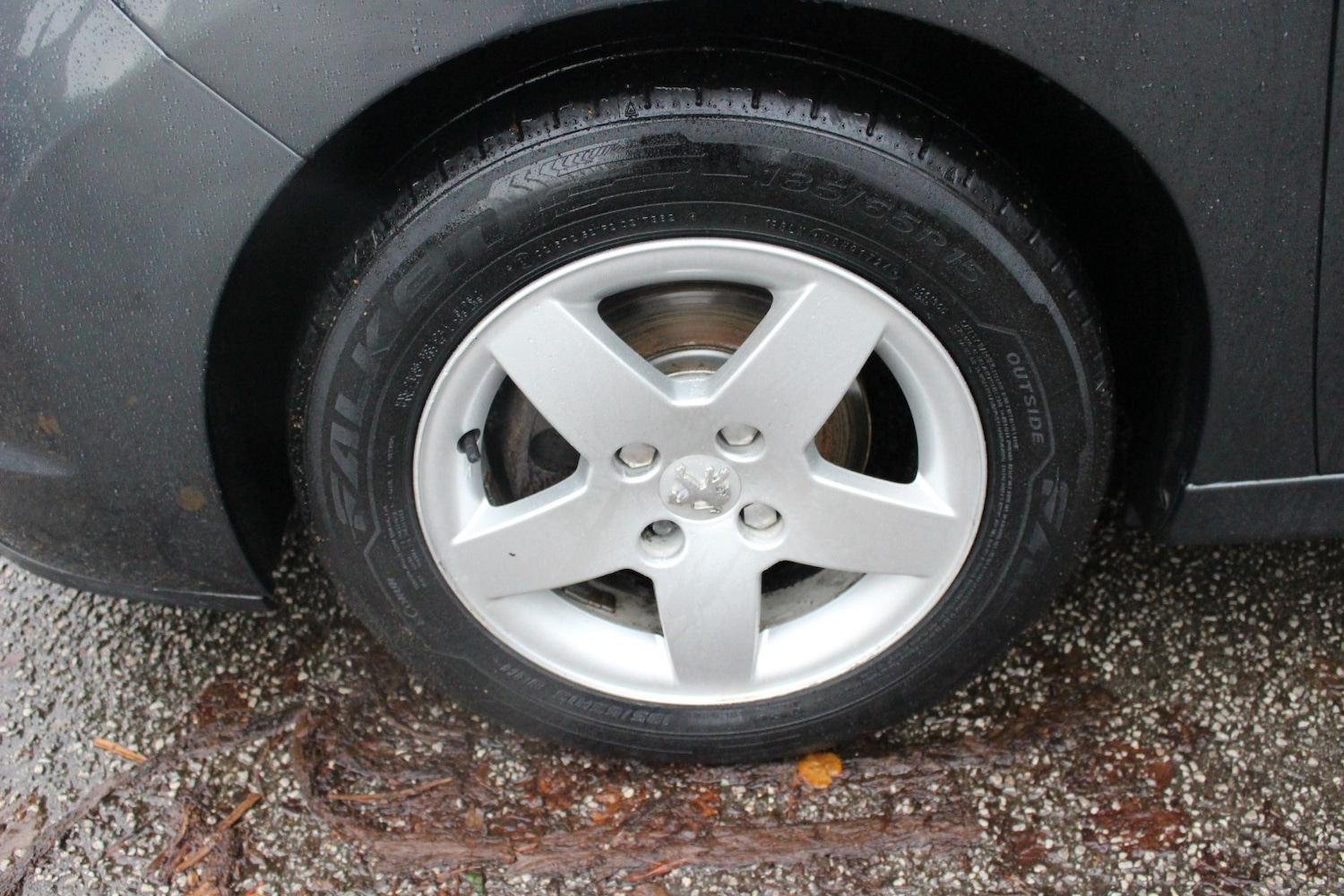 Used Peugeot 207 2011 for sale - 76725760: Photo 9