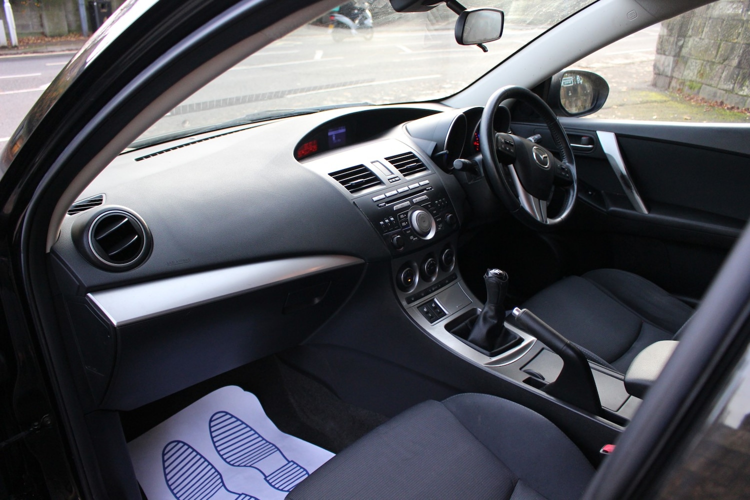 Used Mazda Mazda3 2010 for sale - 76725769: Photo 16