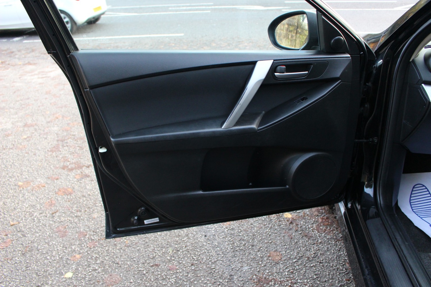 Used Mazda Mazda3 2010 for sale - 76725769: Photo 17